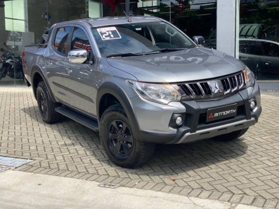 MITSUBISHI L200 TRITON 2.4 16V TURBO DIESEL OUTDOOR HPE CD 4X4 AUTOMÁTICO
